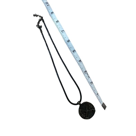 Lia Sophia Mother of Pearl Pendant Necklace - Picture 6 of 6